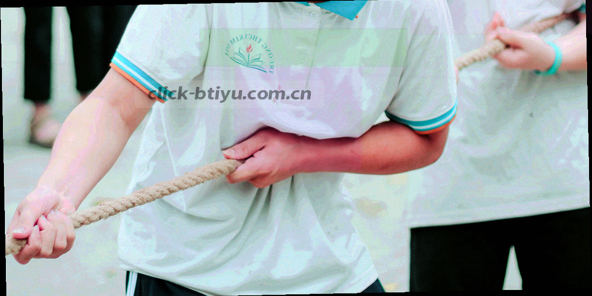 球场俯瞰动态模糊图，叠加数据线条反映实时统计